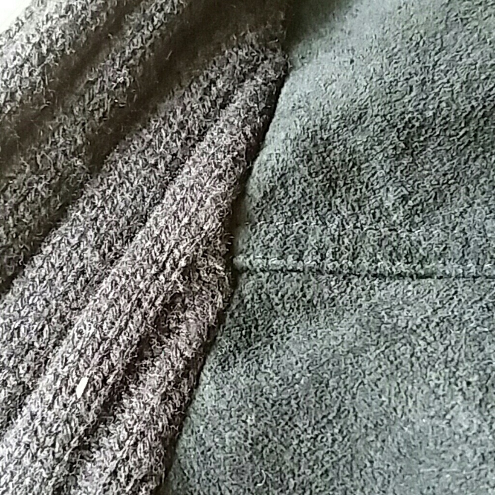 Black jacket - Picture 2 of 5